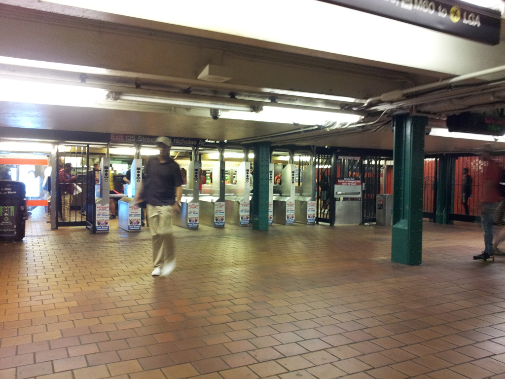 2019/06/16_125ストリート駅