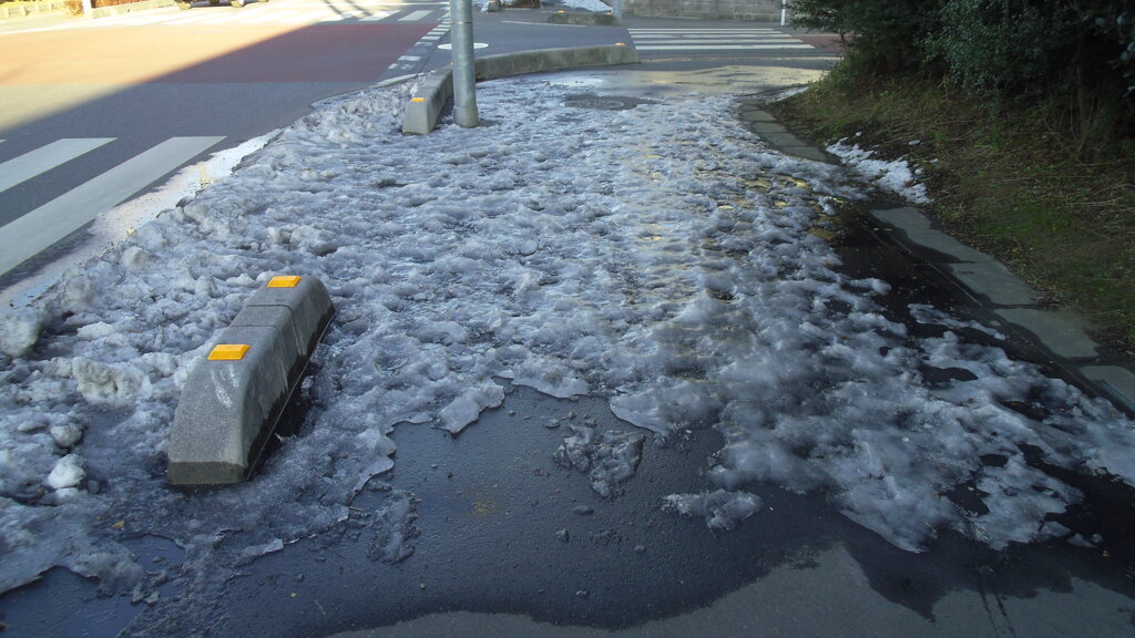 2013/01/20_路面凍結