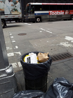 2019/06/14_マンハッタンのごみ箱