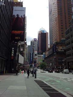 2019/06/14_ブロードウェイと53ストリート交差点から南方面を望む