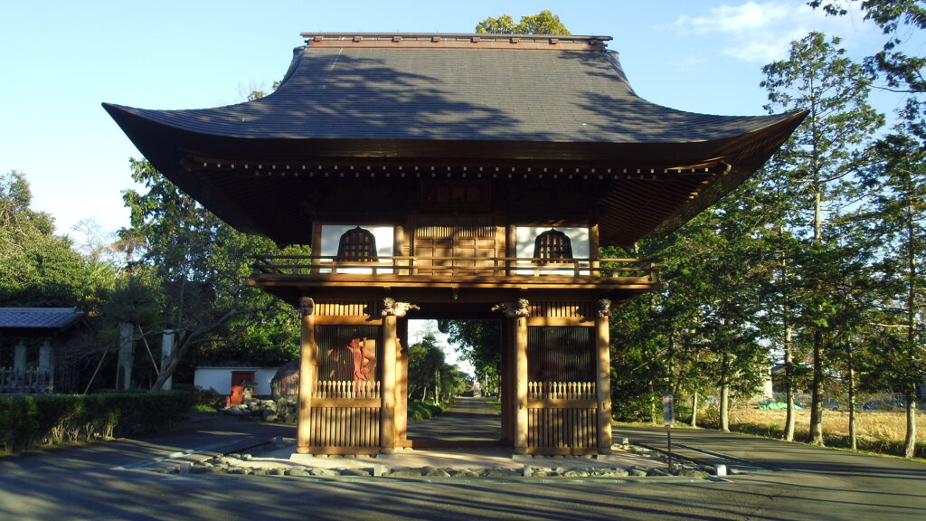 2012/12/24_広徳寺の門