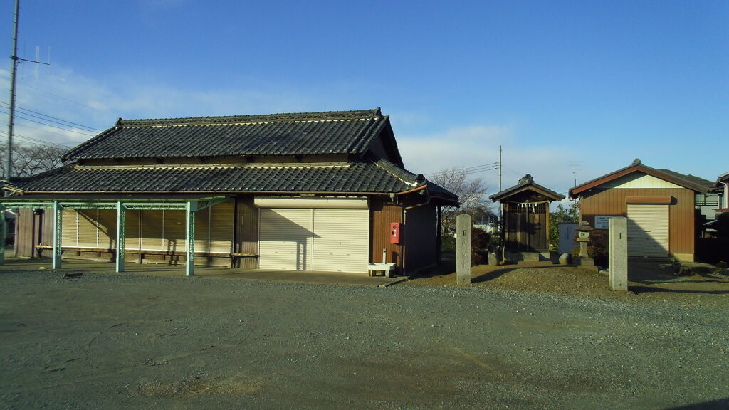 2013/01/03_薬師堂自治会館と薬師堂?