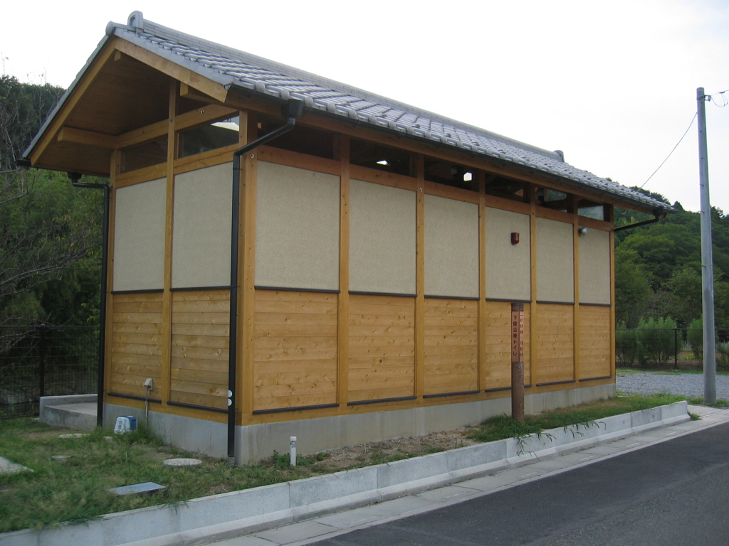 2012/09/09_下里公衆トイレ