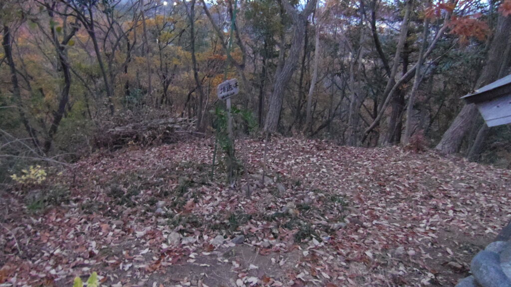 2013/12/07_富士山山頂 拝魂の木