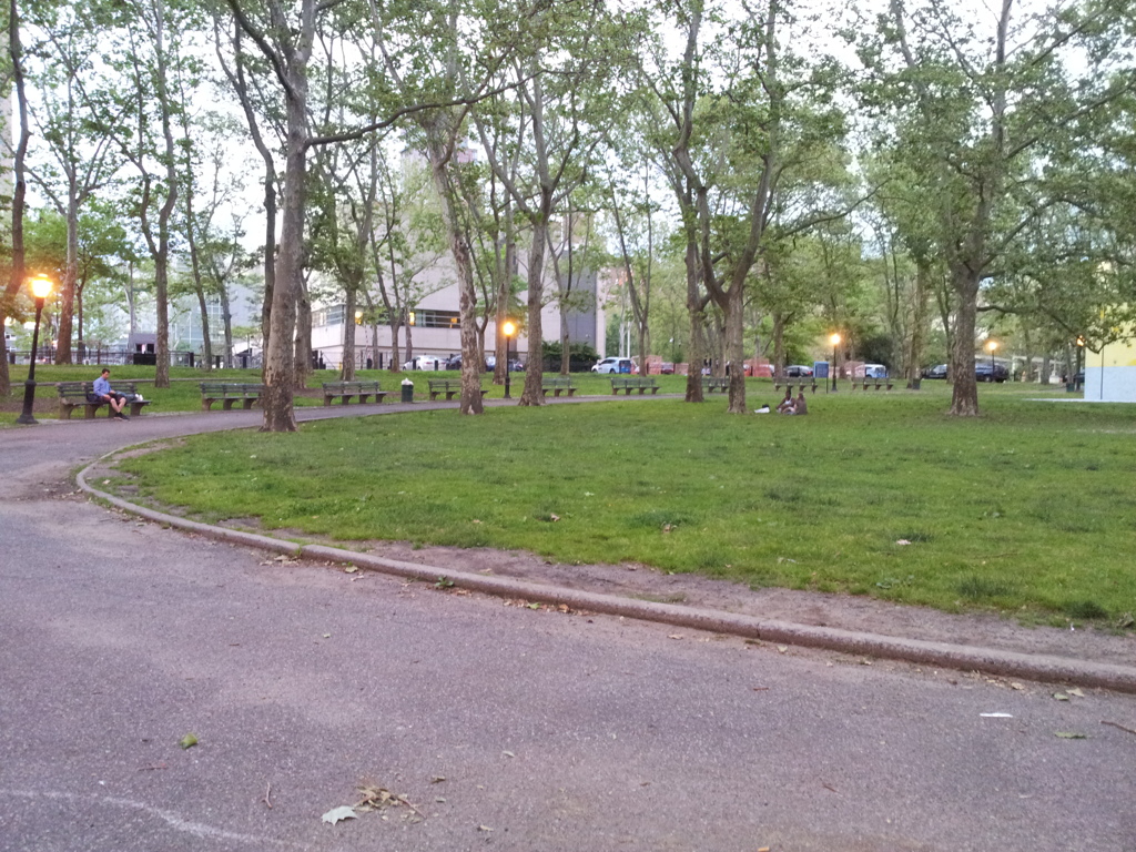 2019/06/15_キャッドマン・プラザ公園