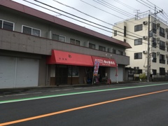 2019/12/11_ぽつんと営業中の肉店