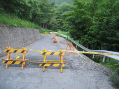 2012/07/15_崩落した林道（没カット）