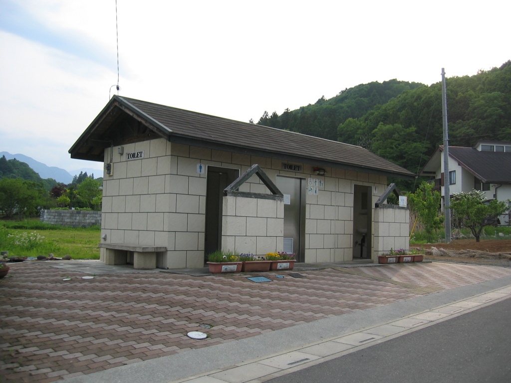 2012/05/19_久那のトイレ