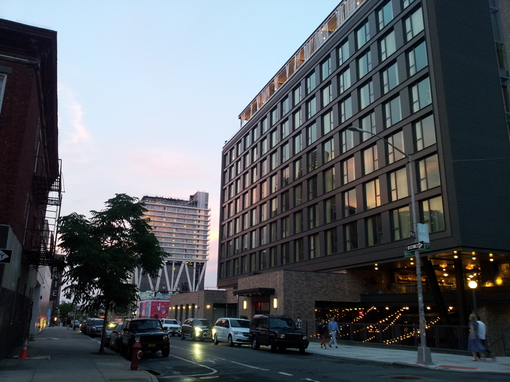 2019/06/16_ウィズ街と北9ストリート交差点