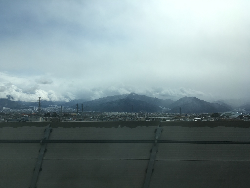 2020/02/18_北陸新幹線からの車窓風景
