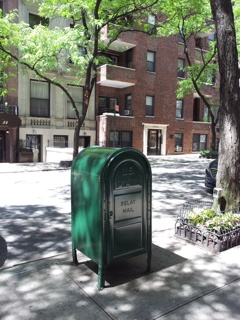 2019/06/15_38ストリートのポスト