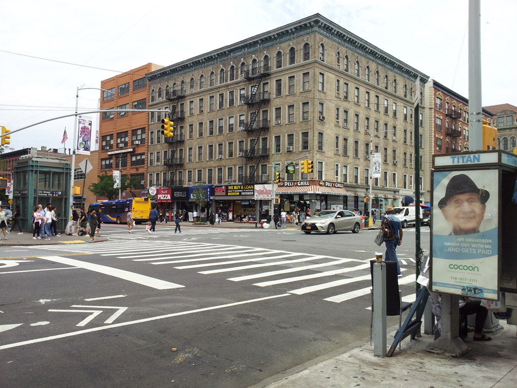 2019/06/16_セント・ニコラス街と125ストリート交差点