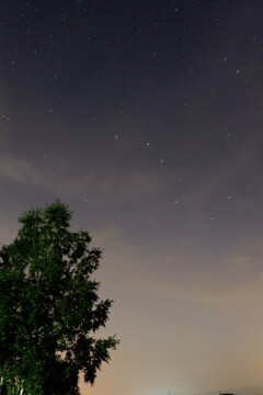 夕暮れの星空