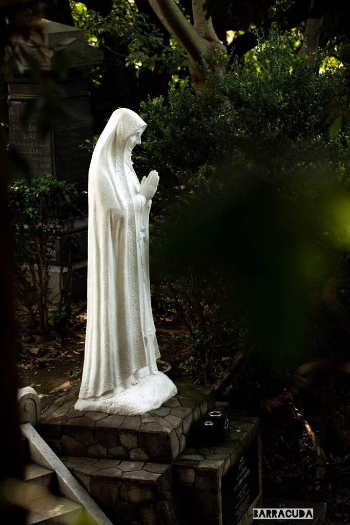 外国人墓地・マリア像