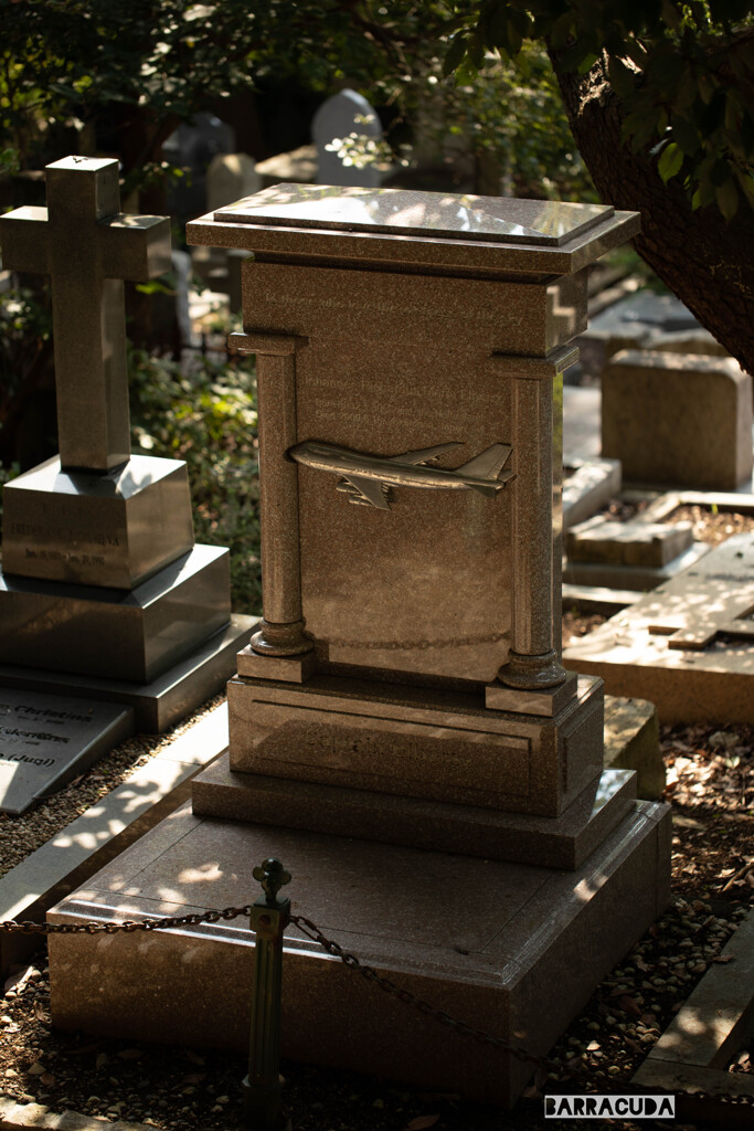 外国人墓地・飛行機の墓？