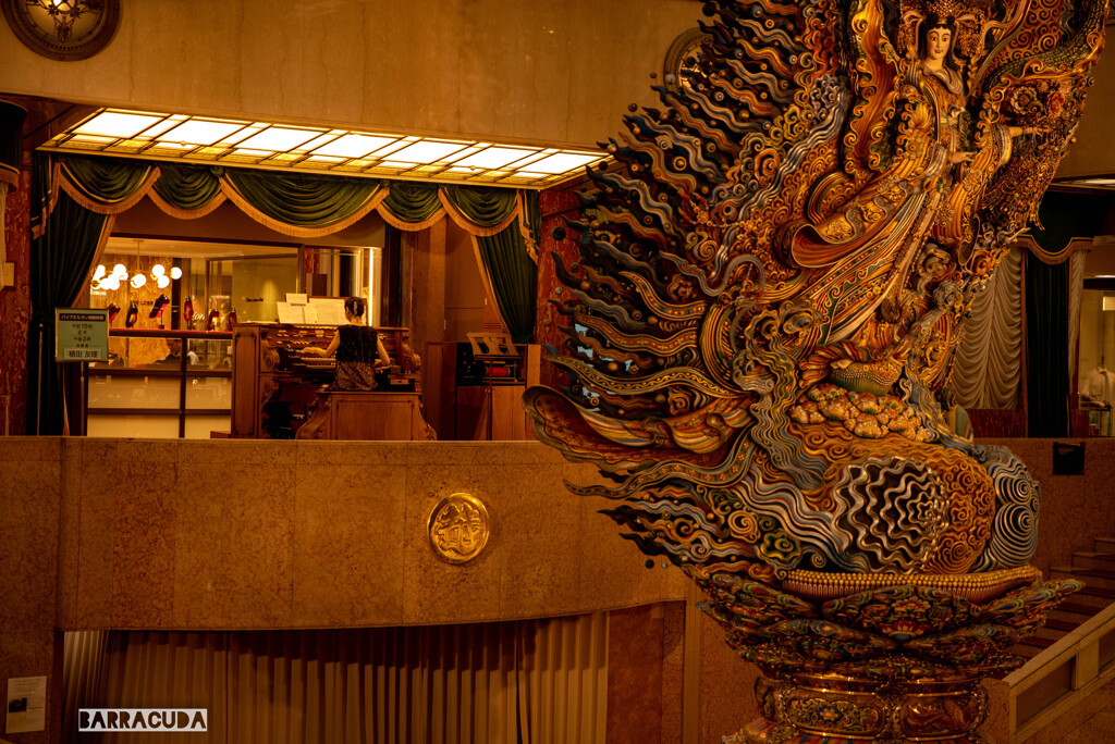 三越シリーズ③　天女像とパイプオルガン