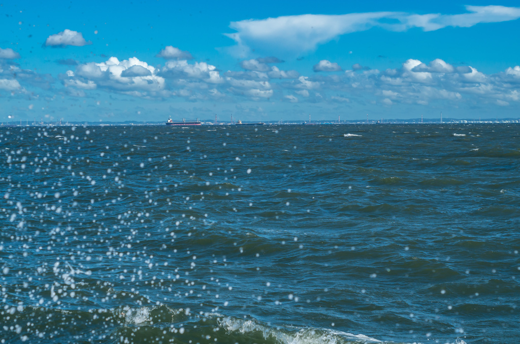 風の強い日の東京湾 波しぶく By Sho Butterfy Id 写真共有サイト Photohito