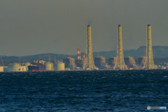 蜃気楼現象がない日の姉崎　出光コンビナートと姉崎火力発電所