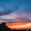 浦安境川こどもの日の夕景　三日月（月齢4.3）を添えて