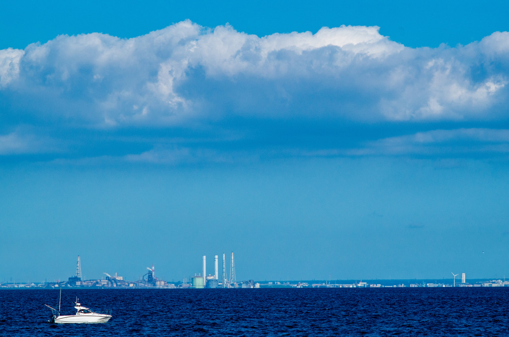 東京湾に夏到来！　浦安沖遠景