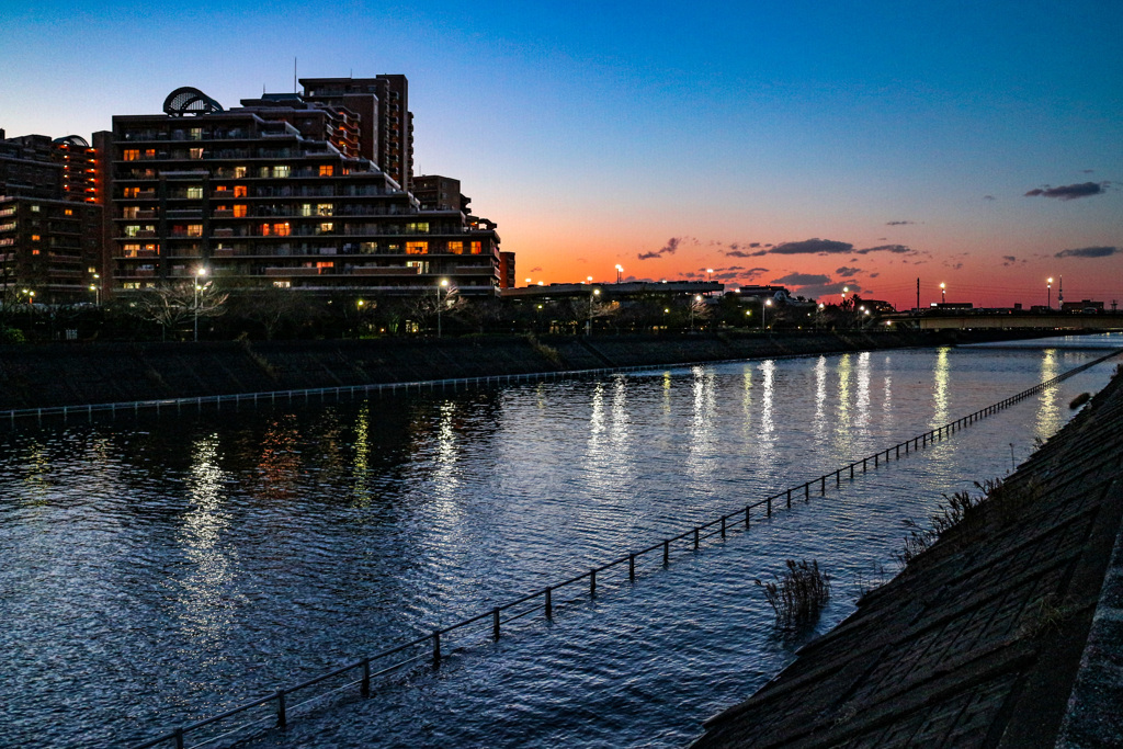 境川　夕景