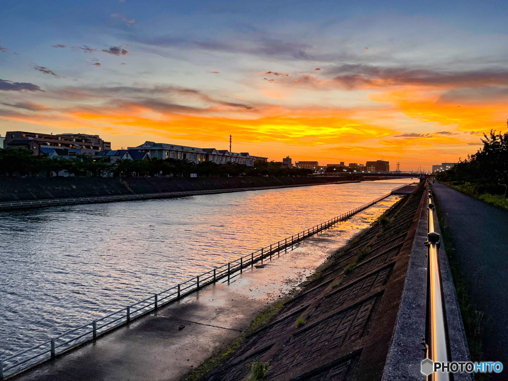 浦安境川　夕景