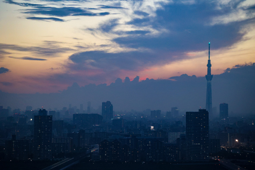 東京スカイツリー　夕景と夜景の中間点
