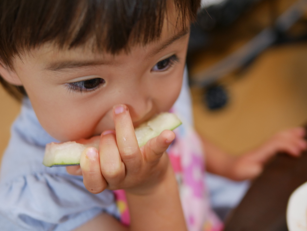 正しいスイカの食べ方