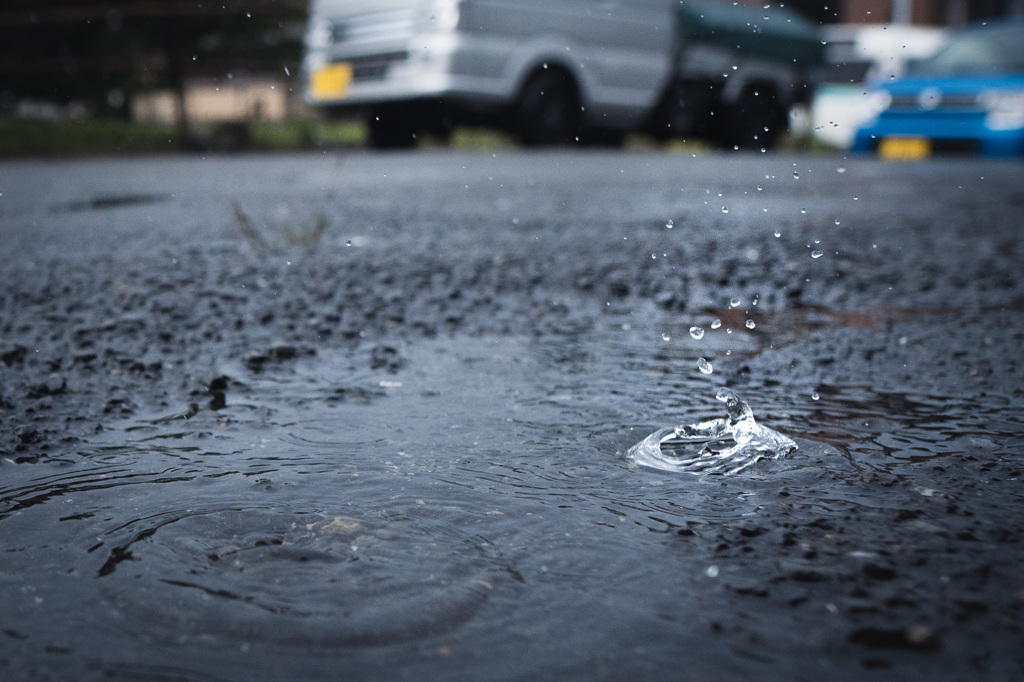 また雨