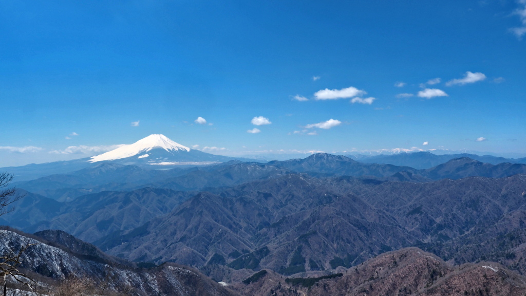 見渡す限り山