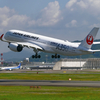 AIRBUS A350 silver　③