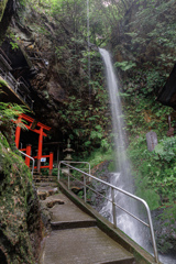 奥の院
