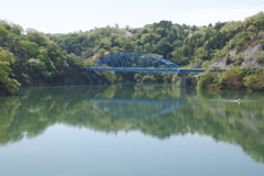 湖面に映る橋梁(2024-04-20)