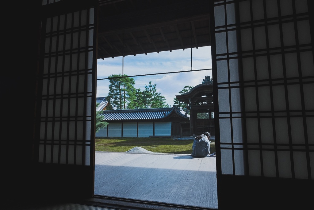 部屋から見る庭