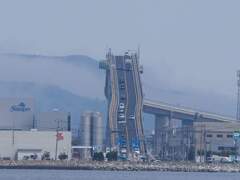 ベタ踏み坂