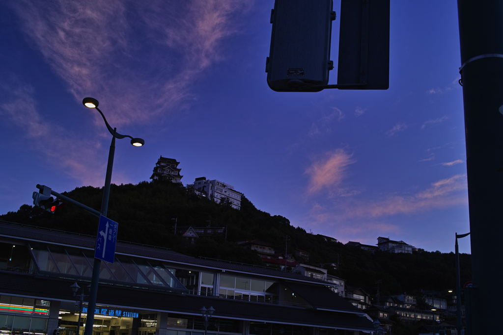 尾道駅（朝）