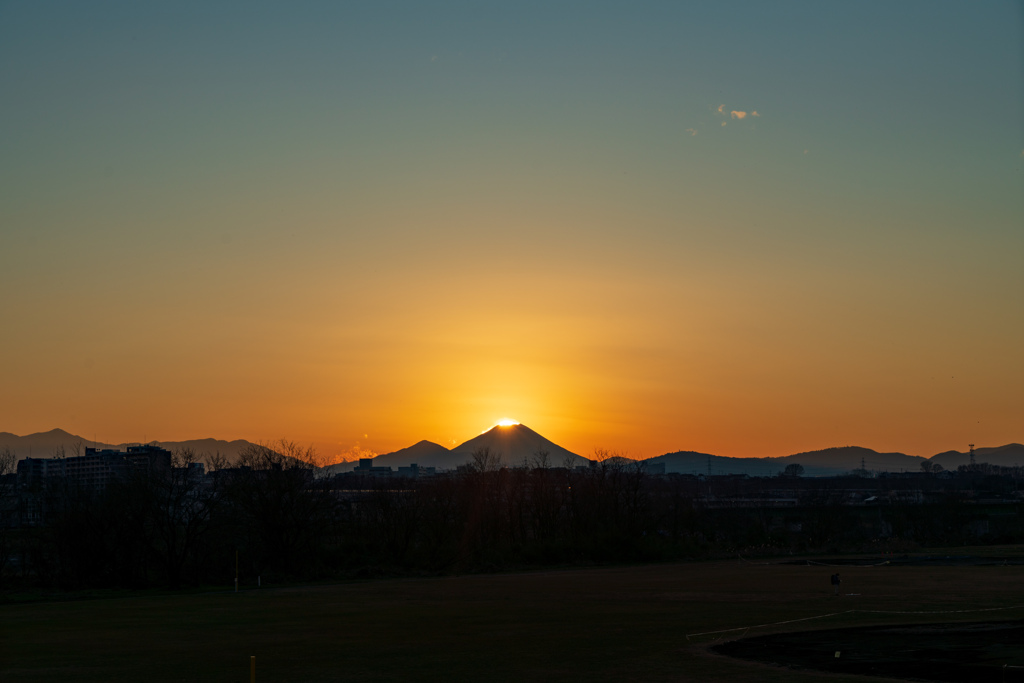 富士に落ちる夕陽2