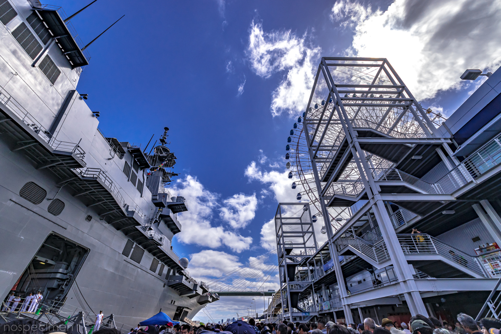 DDH-184 護衛艦 かが 天保山マーケットプレース