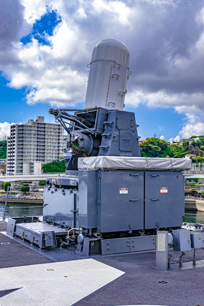 DDH-183 ヘリコプター搭載護衛艦 いずも 20mmファランクスCIWS