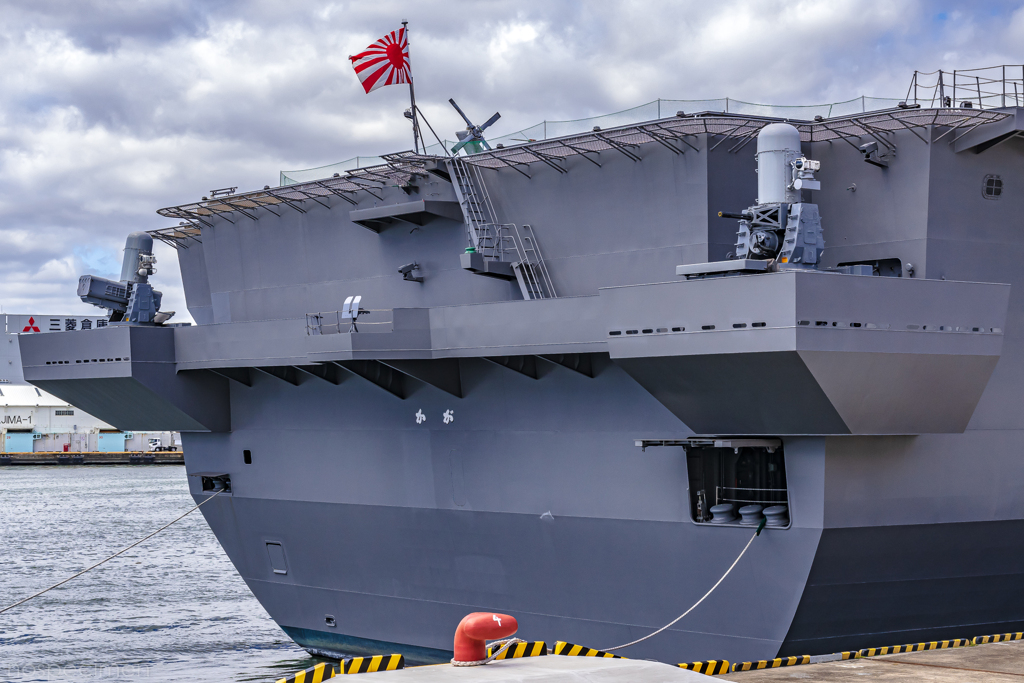 DDH-184 いずも型ヘリコプター搭載護衛艦 かが 艦尾