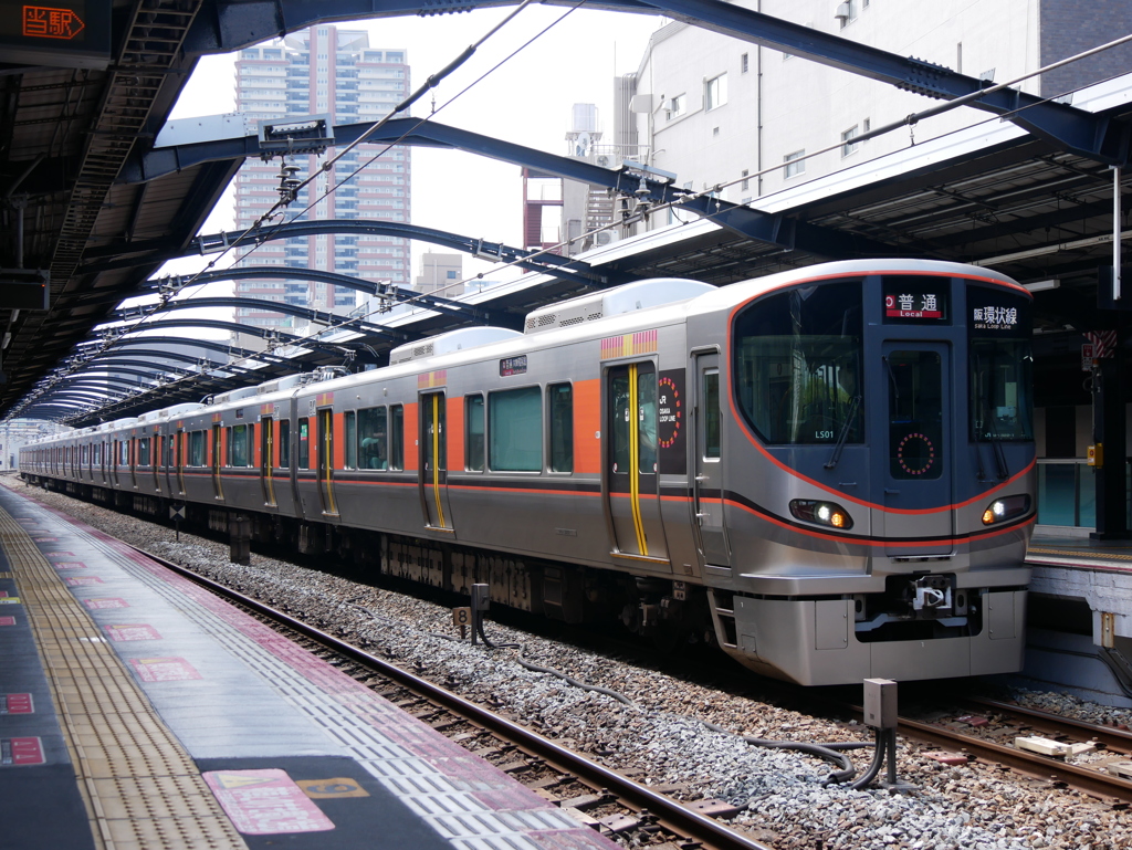 323系　その1