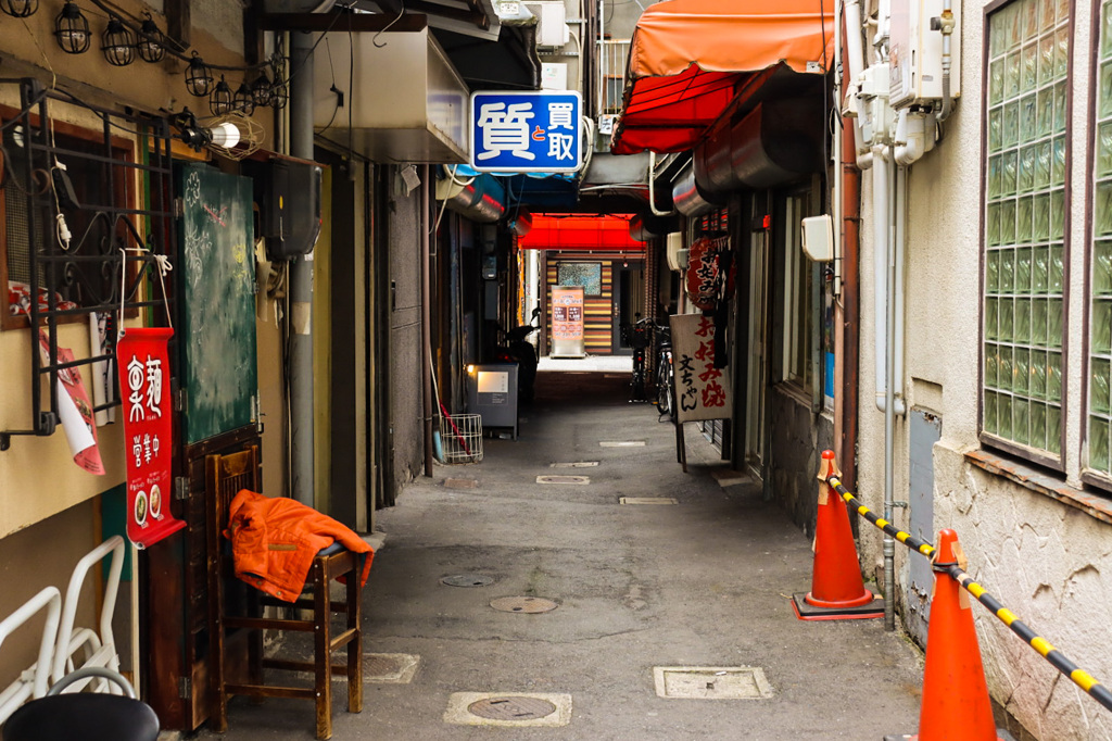 歩きたくなる路地　〜広島・横川〜