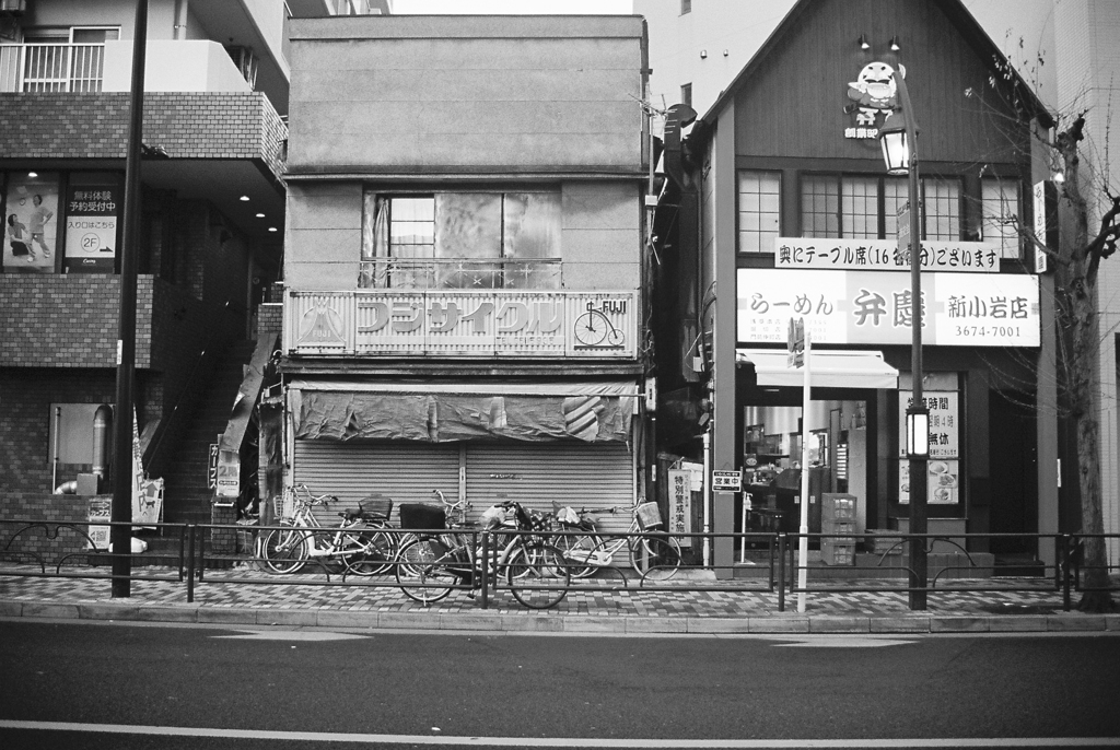 街の自転車屋