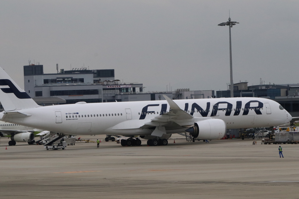 関空にてFINNAIR