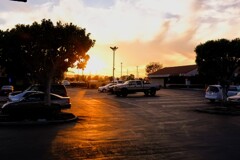 とある日のとある駐車場の夕景
