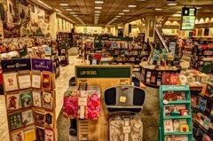 閑散としたBook Store