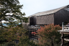 足場のかかった清水寺