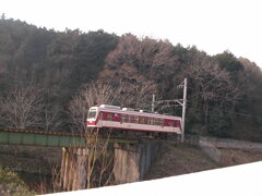 デオ724