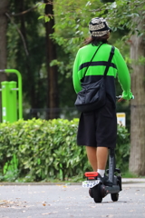 若い人