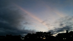 早朝の虹
